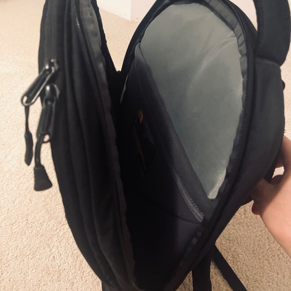 North Face Backpack - Picture 2 of 3